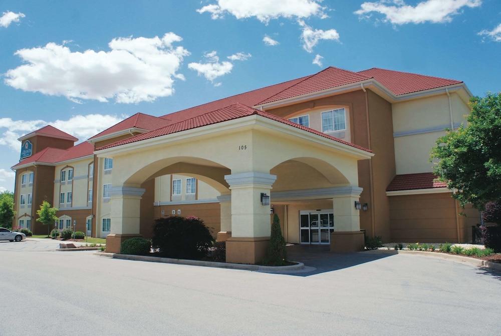 La Quinta By Wyndham Huntsville Airport Madison Exterior foto